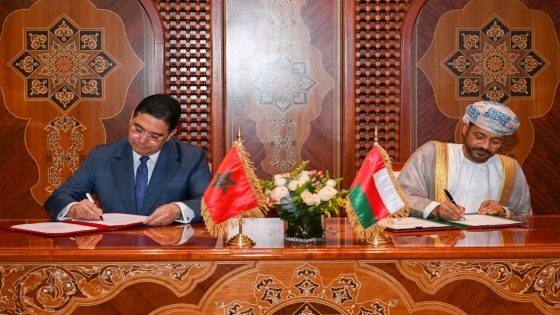 ناصر بوريطة وزير الشؤون الخارجية والتعاون  يوقع مذكرات تفاهم مع نظيره في سلطنة عمان