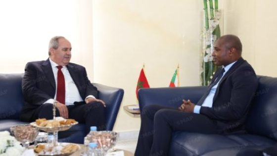 الوزير عز الدين الميداوي يجري مباحثات مع الوزير القمري للشؤون الخارجية