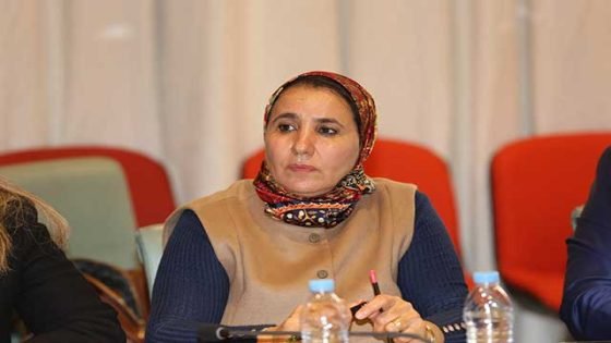 النائبة البرلمانية زهرة المومن تسائل وزير الأوقاف حول بعض اختلالات موسم الحج