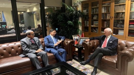 جلسة عمل تجمع الوزير المغربي بوريطة ودي ستافان دي ميستورا بنيويورك