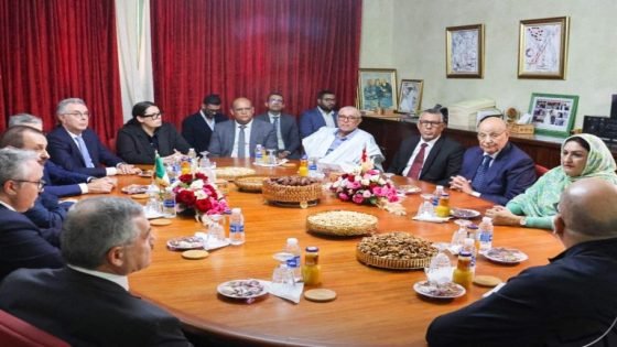 وفد برلماني إيطالي في زيارة عمل للأقاليم الجنوبية للمغرب دعماً لمبادرة الحكم الذاتي