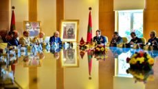 لوديي والفريق أول المفتش العام للقوات المسلحة الملكية وقائد المنطقة الجنوبية يستقبلان قائد “أفريكوم”