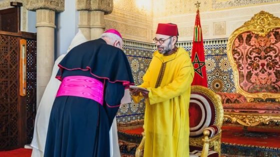 جلالة الملك يستقبل بالرباط عدداً من السفراء الأجانب الجدد المعتمدين لدى المملكة