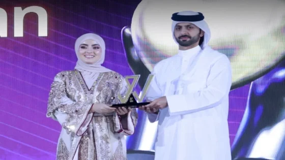 المغربية أمينة الذهبي تحصل على جائزة “الأثر الإنساني” كأفضل صانعة محتوى في العالم العربي بقطر