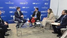 الوزير المغربي عمر حجيرة يتباحث مع نائب وزير الخارجية ببنما