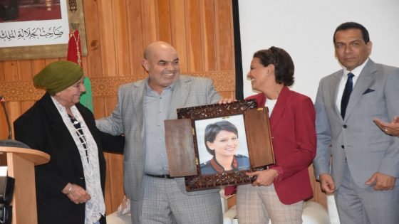 مؤسسة فكر تنظم لقاء مع الوزيرة الفرنسية المغربية نجاة بلقاسم في قلب الجامعة بالرباط