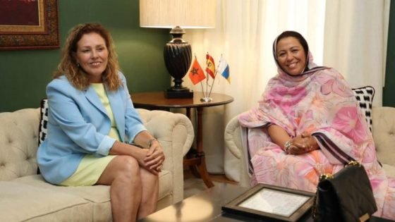 رئيسة برلمان جزر الكناري تثمّن حصيلة القنصلة المغربية بلاس بالماس مع إنتهاء مهامها