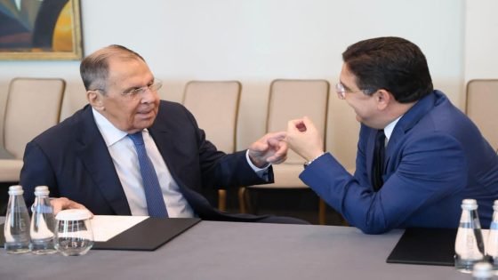 الوزير المغربي ناصر بوريطة يجري مباحثات ثنائية مع نظيره الروسي على هامش القمة الروسية الإفريقية